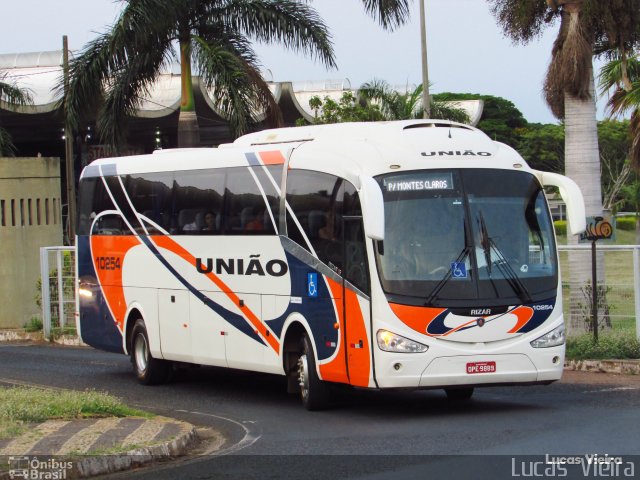 Expresso União 10254 na cidade de Uberlândia, Minas Gerais, Brasil, por Lucas Vieira. ID da foto: 5462324.