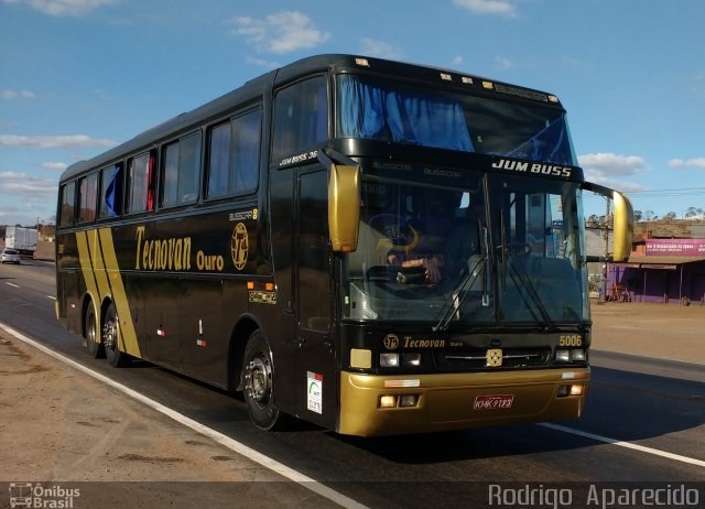 Transportadora Turística Tecnovan 5006 na cidade de Conselheiro Lafaiete, Minas Gerais, Brasil, por Rodrigo  Aparecido. Número da foto: #5394548.