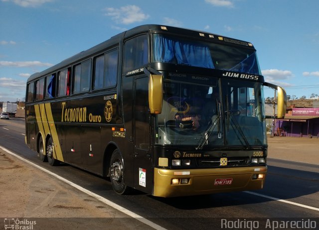 Transportadora Turística Tecnovan 5006 na cidade de Conselheiro Lafaiete, Minas Gerais, Brasil, por Rodrigo  Aparecido. ID da foto: 5394548.