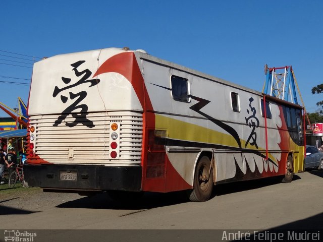 Motorhomes 9830 na cidade de Irati, Paraná, Brasil, por André Felipe Mudrei. ID da foto: 5397798.