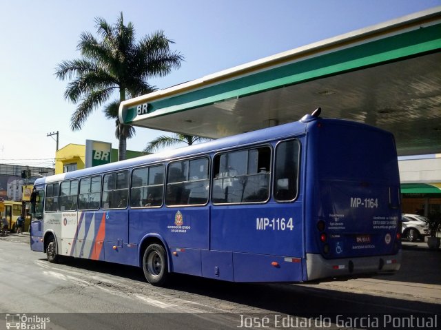 Expresso Metrópolis Transportes e Viagens MP-1164 na cidade de Monte Mor, São Paulo, Brasil, por José Eduardo Garcia Pontual. Número da foto: #5398387.
