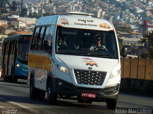 Escolares 5876 na cidade de Belo Horizonte, Minas Gerais, Brasil, por Adão Raimundo Marcelino. Número da foto: #5400384.