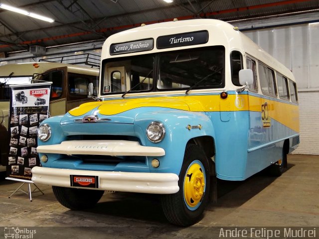 Santur - Santo Antônio Transporte Coletivo 01 na cidade de Novo Hamburgo, Rio Grande do Sul, Brasil, por André Felipe Mudrei. Número da foto: #5399108.
