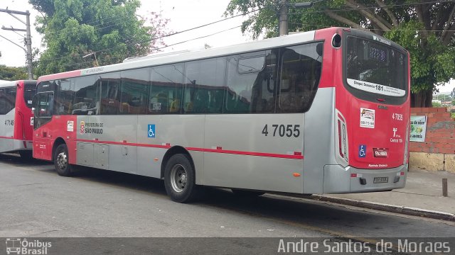 Pêssego Transportes 4 7055 na cidade de São Paulo, São Paulo, Brasil, por Andre Santos de Moraes. Número da foto: #5401099.
