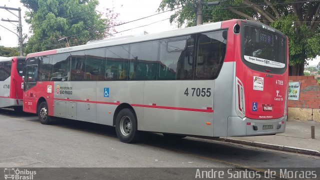 Pêssego Transportes 4 7055 na cidade de São Paulo, São Paulo, Brasil, por Andre Santos de Moraes. ID da foto: 5401099.