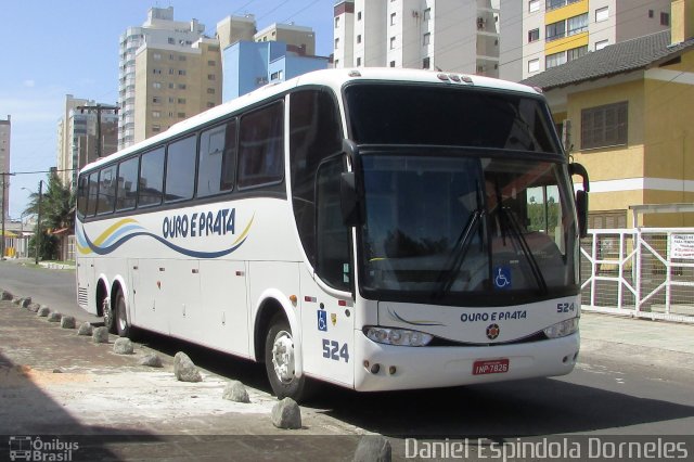 Viação Ouro e Prata 524 na cidade de Tramandaí, Rio Grande do Sul, Brasil, por Daniel Espindola Dorneles. Número da foto: #5401935.