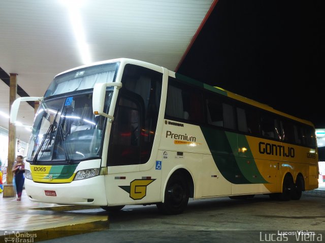 Empresa Gontijo de Transportes 12065 na cidade de João Monlevade, Minas Gerais, Brasil, por Lucas Vieira. ID da foto: 5403828.