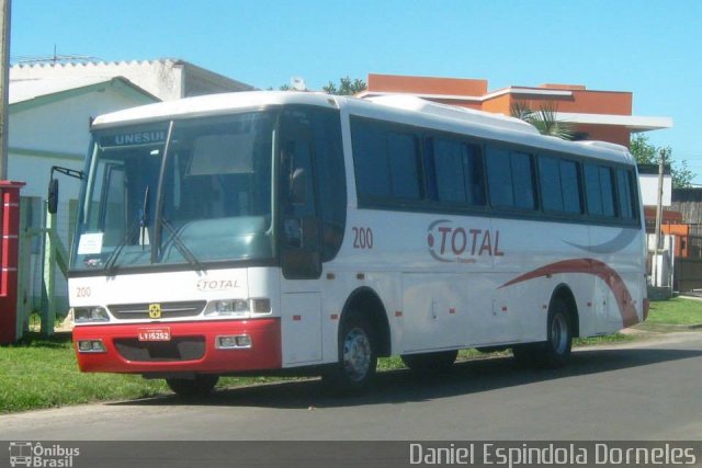 Total Transportes 200 na cidade de Tramandaí, Rio Grande do Sul, Brasil, por Daniel Espindola Dorneles. Número da foto: #5406987.