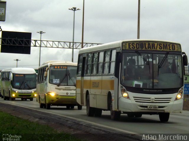 Escolares 0980 na cidade de Belo Horizonte, Minas Gerais, Brasil, por Adão Raimundo Marcelino. Número da foto: #5464241.