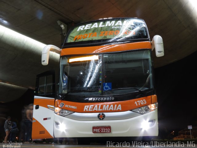 RealMaia Turismo e Cargas 1703 na cidade de Uberlândia, Minas Gerais, Brasil, por Ricardo Vieira. Número da foto: #5462852.