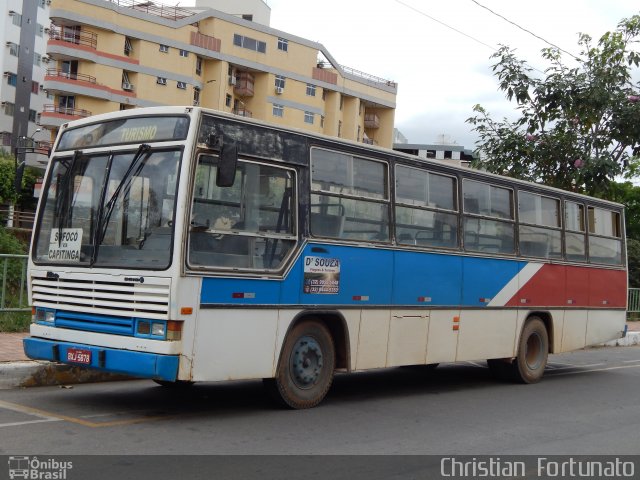 Ônibus Particulares 15 na cidade de Muriaé, Minas Gerais, Brasil, por Christian  Fortunato. ID da foto: 5491085.