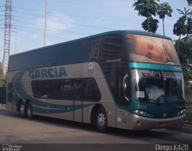 Viação Garcia 7020 na cidade de São Paulo, São Paulo, Brasil, por Diego K420 . Número da foto: #5491386.