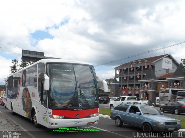 TáTy Transporte e Turismo 2006 na cidade de Gramado, Rio Grande do Sul, Brasil, por Cleverton Schmitt. ID da foto: 5494842.