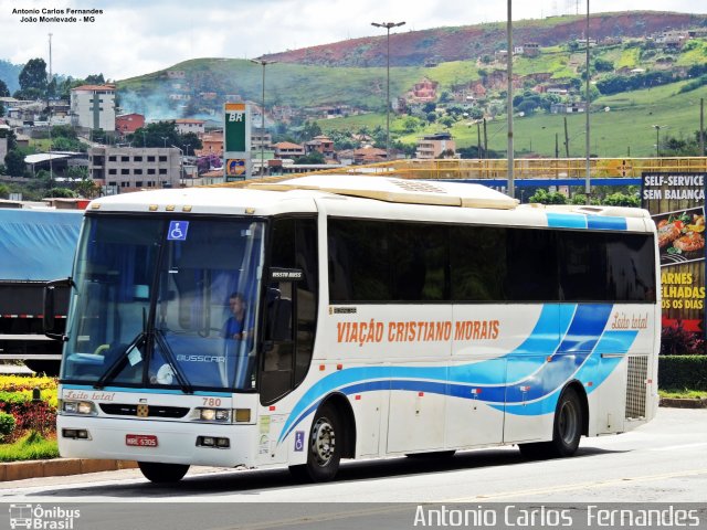 Viação Cristiano Morais 780 na cidade de João Monlevade, Minas Gerais, Brasil, por Antonio Carlos Fernandes. Número da foto: #5495306.