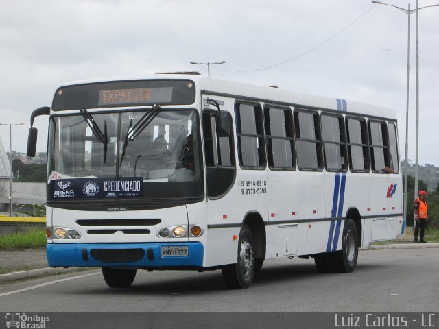 Ônibus Particulares 1377 na cidade de São Lourenço da Mata, Pernambuco, Brasil, por Luiz Carlos de Santana. Número da foto: #5496009.