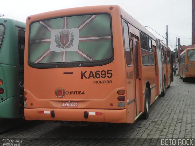 Viação Tamandaré KA695 na cidade de Curitiba, Paraná, Brasil, por Alberto Selinke. Número da foto: #5497950.