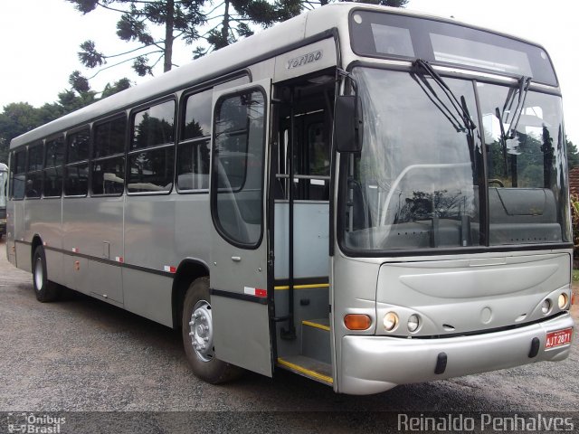 Ônibus Particulares 2871 na cidade de Curitiba, Paraná, Brasil, por Reinaldo Penha. Número da foto: #5501992.