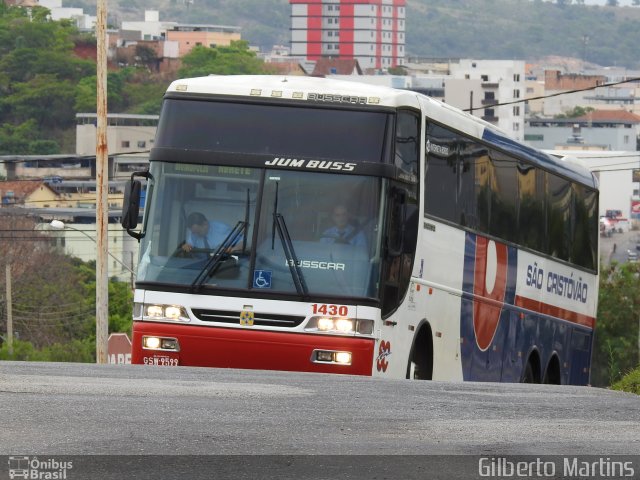 Viação São Cristóvão 1430 na cidade de Nova Serrana, Minas Gerais, Brasil, por Gilberto Martins. ID da foto: 5502571.