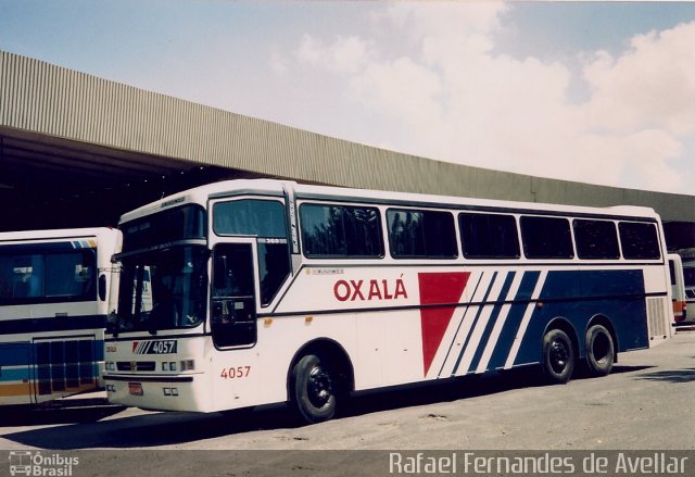 Viação Oxalá 4057 na cidade de Salvador, Bahia, Brasil, por Rafael Fernandes de Avellar. ID da foto: 5507677.