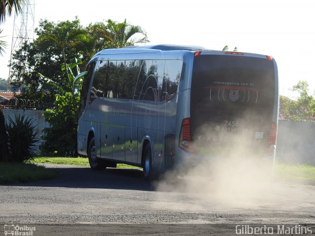 Viação Garcia 7456 na cidade de Ourinhos, São Paulo, Brasil, por Gilberto Martins. ID da foto: 5511647.