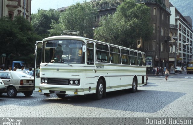 Piazzoli Viaggi 137080 na cidade de Bolzano, South Tyrol, Trentino-South Tyrol, Itália, por Donald Hudson. Número da foto: #5510907.
