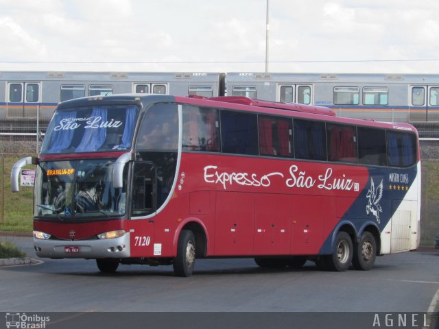 Expresso São Luiz 7120 na cidade de Brasília, Distrito Federal, Brasil, por Agnel Gomes. Número da foto: #5512855.