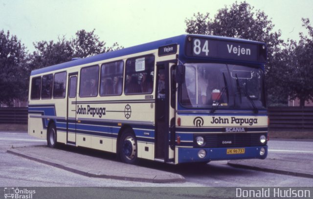 John Papuga 13 na cidade de Billund, Region of Southern Denmark, Dinamarca, por Donald Hudson. ID da foto: 5510969.