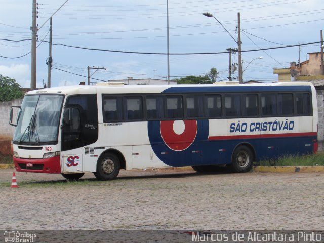 Viação São Cristóvão 1820 na cidade de Lavras, Minas Gerais, Brasil, por Marcos de Alcantara Pinto. Número da foto: #5514051.