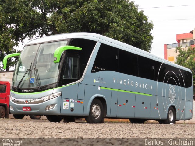 Viação Garcia 16304 na cidade de Foz do Iguaçu, Paraná, Brasil, por Carlos Kircheim. ID da foto: 5513849.