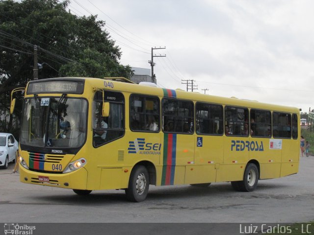 Empresa Pedrosa 040 na cidade de Recife, Pernambuco, Brasil, por Luiz Carlos de Santana. ID da foto: 5516083.