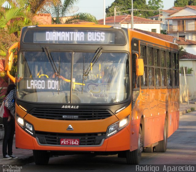 Expresso JMG 1642 na cidade de Diamantina, Minas Gerais, Brasil, por Rodrigo  Aparecido. Número da foto: #5516486.