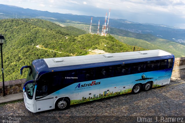 AstroBus N/I na cidade de Silao de la Victoria, Guanajuato, México, por Omar Ramírez Thor2102. Número da foto: #5516343.