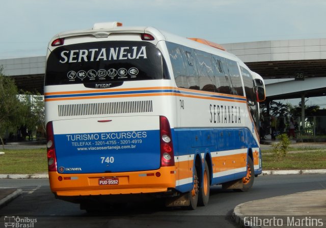 Viação Sertaneja 740 na cidade de Brasília, Distrito Federal, Brasil, por Gilberto Martins. ID da foto: 5515675.