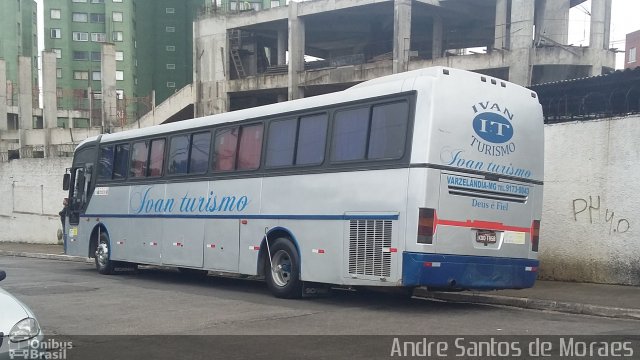 Ivan Turismo 1858 na cidade de São Paulo, São Paulo, Brasil, por Andre Santos de Moraes. Número da foto: #5519957.