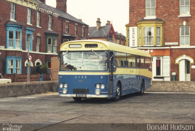 East Yorkshire Motor Services 772 na cidade de Bridlington, East Riding of Yorkshire, Inglaterra, por Donald Hudson. Número da foto: #5520577.