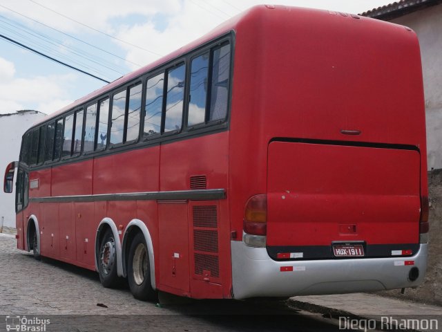 Ônibus Particulares 1911 na cidade de Campina Grande, Paraíba, Brasil, por Diego Rhamon Reis da Silva. ID da foto: 5528866.