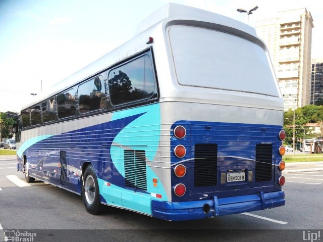 Ônibus Particulares 9018 na cidade de São Paulo, São Paulo, Brasil, por Felipe Vitor Paixão Vieira. Número da foto: #5529556.