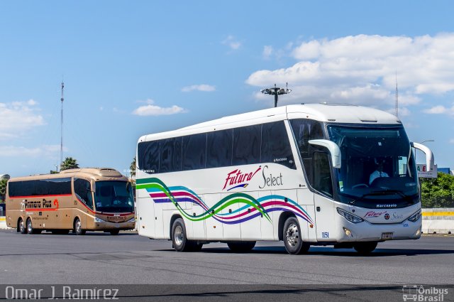 Futura 1151 na cidade de Tepotzotlán, Estado de México, México, por Omar Ramírez Thor2102. Número da foto: #5469441.