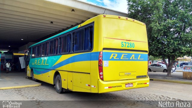 Viação Real Ita 57280 na cidade de Itaperuna, Rio de Janeiro, Brasil, por Nestor dos Santos Roza. Número da foto: #5535882.