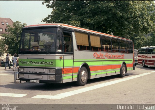 Ruhr Reisedienst  na cidade de Freiburg im Breisgau, Baden-Württemberg, Alemanha, por Donald Hudson. ID da foto: 5536394.