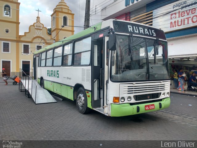 Ônibus Particulares EX-VIAçãO HALLEY (SE) na cidade de Caruaru, Pernambuco, Brasil, por Leon Oliver. Número da foto: #5535212.