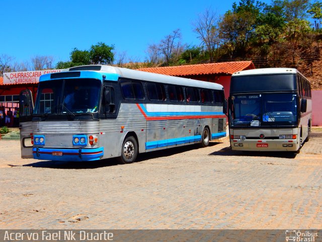 Ônibus Particulares 8096 na cidade de Pirapora, Minas Gerais, Brasil, por Raphael José da Silva. Número da foto: #5473368.