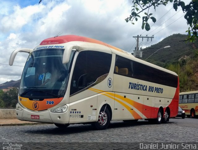 Turística Rio Preto 709 na cidade de Ouro Preto, Minas Gerais, Brasil, por Daniel Junior Sena. Número da foto: #5473515.