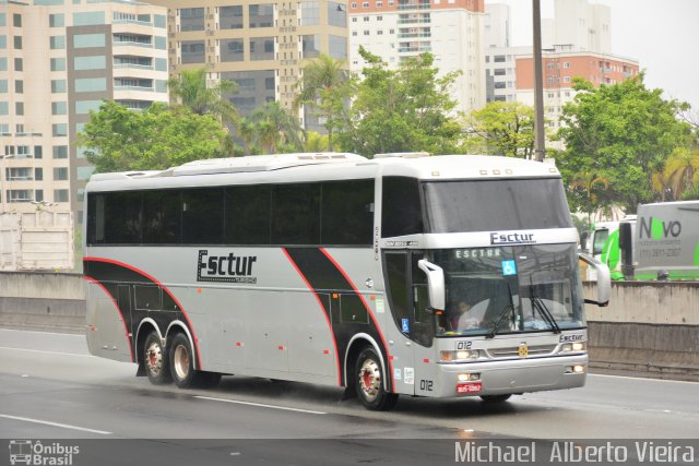Esctur Turismo 012 na cidade de Barueri, São Paulo, Brasil, por Michael  Alberto Vieira. Número da foto: #5475737.