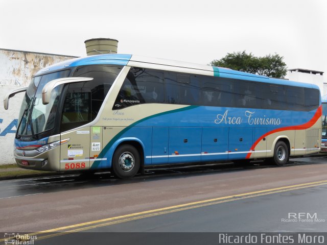 Arca Turismo 5088 na cidade de Curitiba, Paraná, Brasil, por Ricardo Fontes Moro. Número da foto: #5478316.