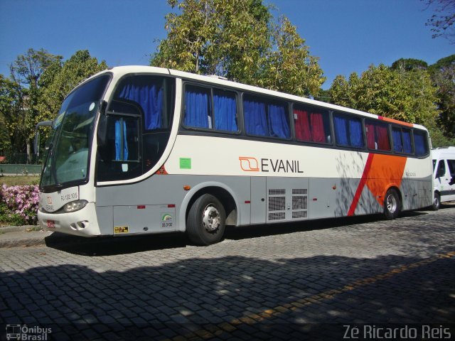 Evanil Transportes e Turismo RJ 132.105 na cidade de Petrópolis, Rio de Janeiro, Brasil, por Zé Ricardo Reis. ID da foto: 5478009.