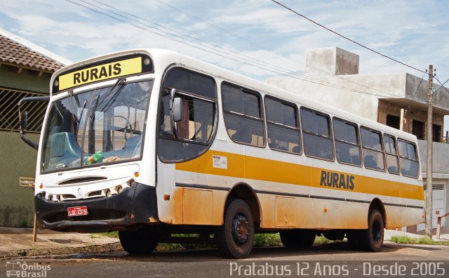 Escolares 3375 na cidade de Duartina, São Paulo, Brasil, por Cristiano Soares da Silva. ID da foto: 5479390.