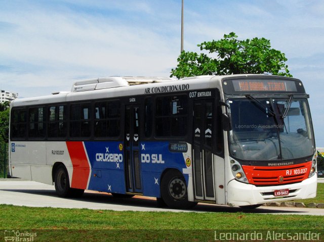 Expresso Cruzeiro do Sul RJ 103.037 na cidade de Rio de Janeiro, Rio de Janeiro, Brasil, por Leonardo Alecsander. Número da foto: #5481246.