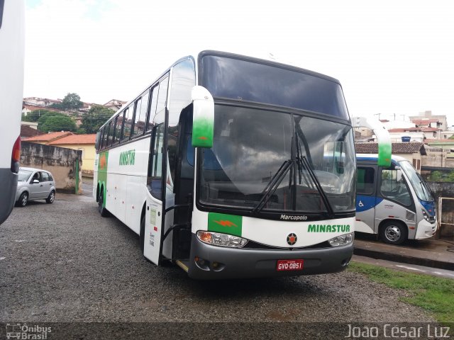 MinasSul - Minastur - Viação Minas Tour 2350 na cidade de Oliveira, Minas Gerais, Brasil, por João César Luz. ID da foto: 5480210.