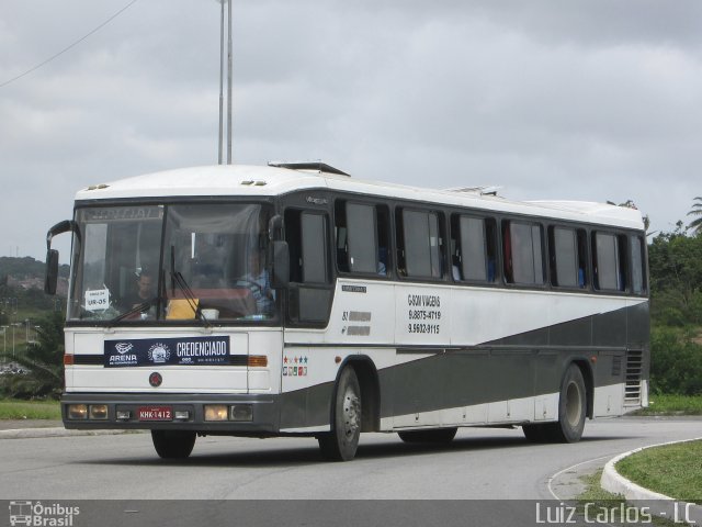 Ônibus Particulares 1412 na cidade de São Lourenço da Mata, Pernambuco, Brasil, por Luiz Carlos de Santana. Número da foto: #5481788.